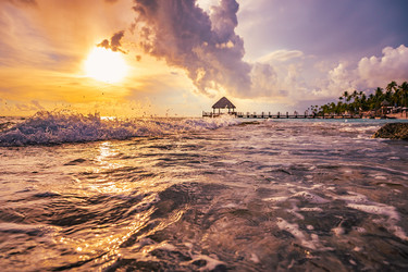 Similar image 21001760