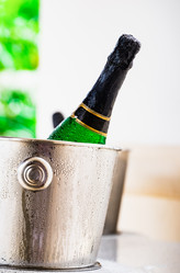 Similar image 21001279