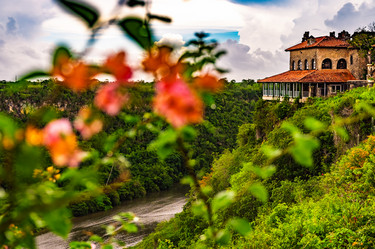 Similar image 21001243