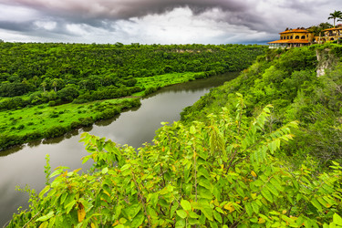 Similar image 20975650