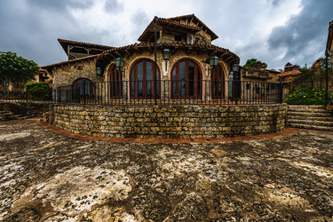 Similar image 20975398