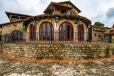 Similar image 20975399