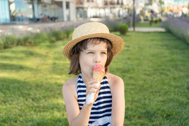 Similar image 20978359