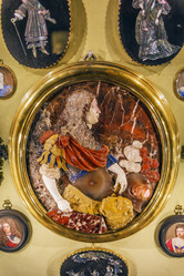 Similar image 21012600