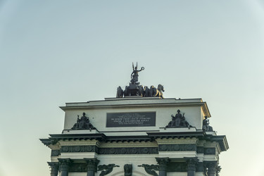 Similar image 21000619