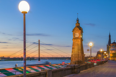 Similar image 20999453