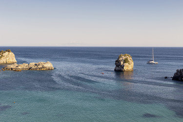 Similar image 21001419