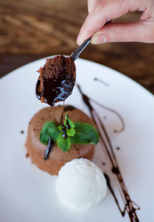 Similar image 21013880