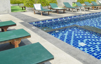 Similar image 21000007