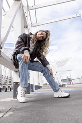 Similar image 21001046