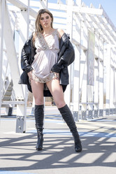 Similar image 21001094