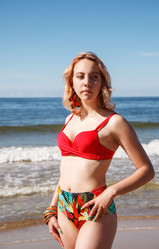 Similar image 21005336