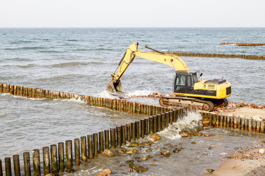 Similar image 21005355