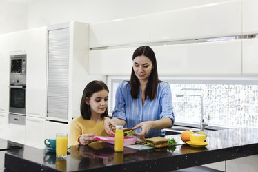 Similar image 21058991