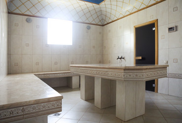 Similar image 21053398