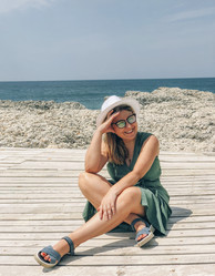 Similar image 21057470