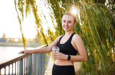 Similar image 21053262