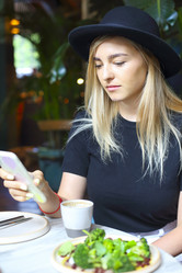 Similar image 21040320