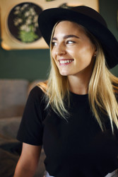 Similar image 21040445