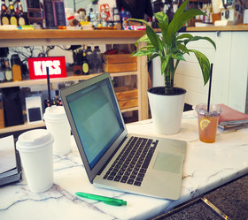 Similar image 21043764