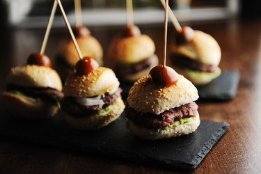 Similar image 21027344