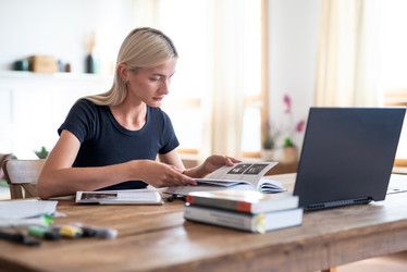 Similar image 21057840