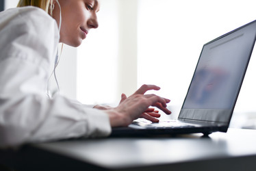 Similar image 21058056