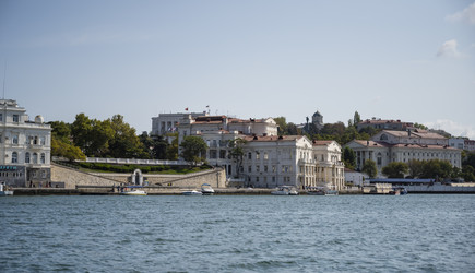 Similar image 21035904