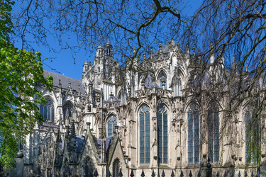 Similar image 21039686