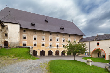 Similar image 21034688