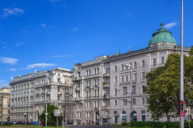 Similar image 21033758