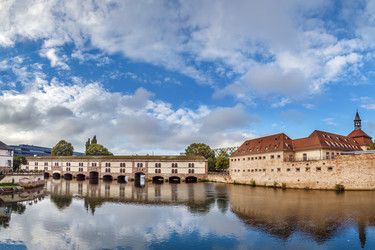 Similar image 21034631