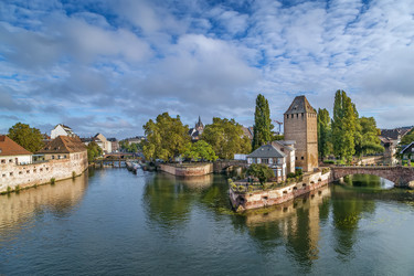 Similar image 21034632