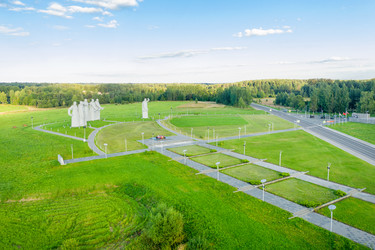 Similar image 21033800