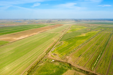 Similar image 21033811