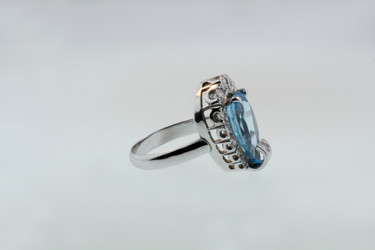 Similar image 21055954