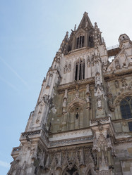 Similar image 21055240