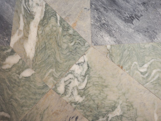 Similar image 21055262