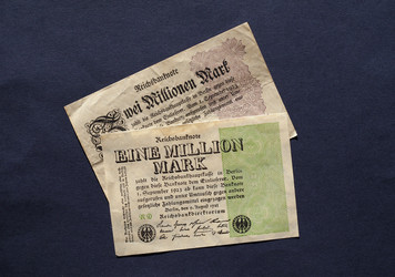 Similar image 21055294