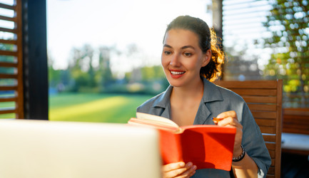 Similar image 21044140