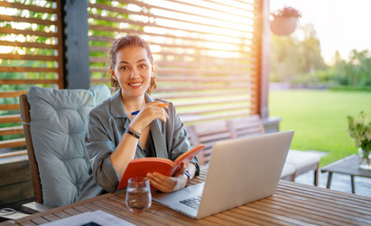 Similar image 21044141