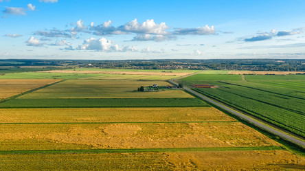 Similar image 21039218