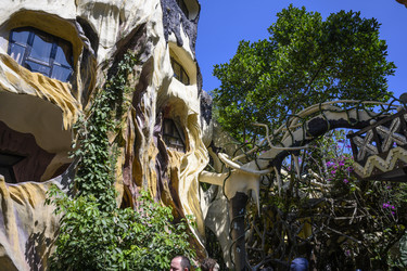 Similar image 21063798