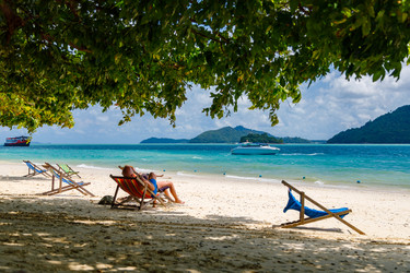 Similar image 21068356