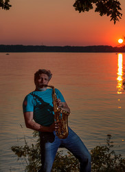 Similar image 21068384