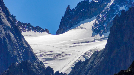 Similar image 21078783