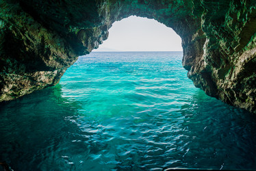 Similar image 21055843