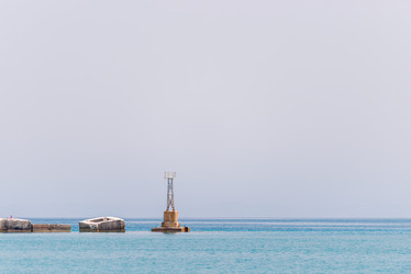 Similar image 21056209