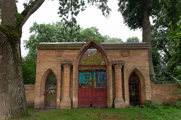 Similar image 21074406