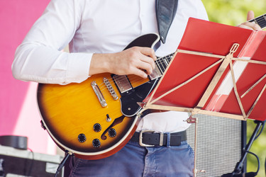 Similar image 21055075